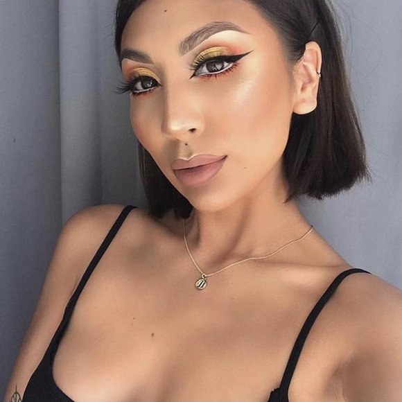 BC Cali Chic Eyeshadow Palette Brown Bronz… - Picture 7 of 9